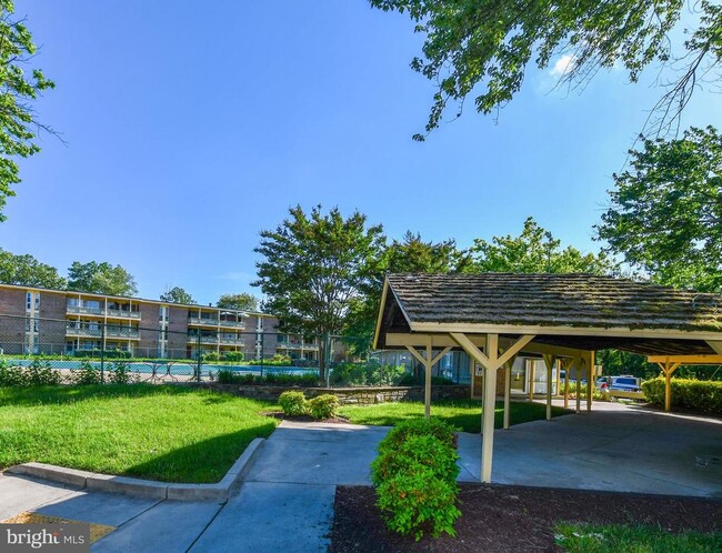 Building Photo - 7174 Donnell Pl