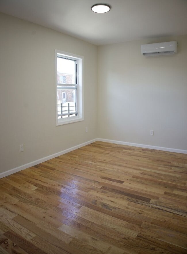 Building Photo - 4115 Wilder Ave