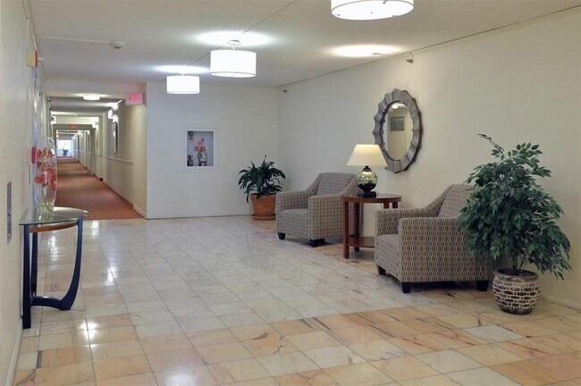 Building Photo - 250 Hammond Pond Pkwy