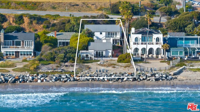 Building Photo - 30830 Broad Beach Rd