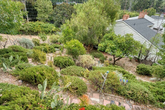 Building Photo - FALL IN LOVE with a Woodland Hills View