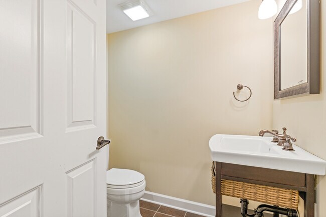 Building Photo - 1432 Katie Ln