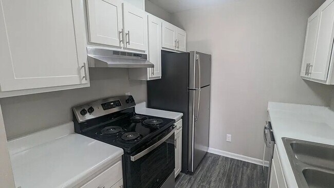 Building Photo - 2904-2914 W. Florida St-1bd/1ba