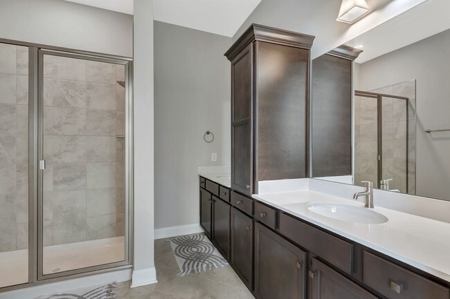 Building Photo - 2052 Sunflower Dr