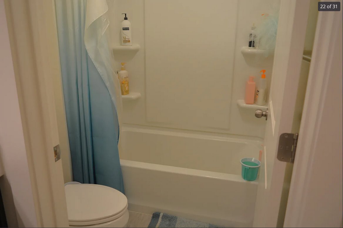 Building Photo - 9337 N Tampa Dr