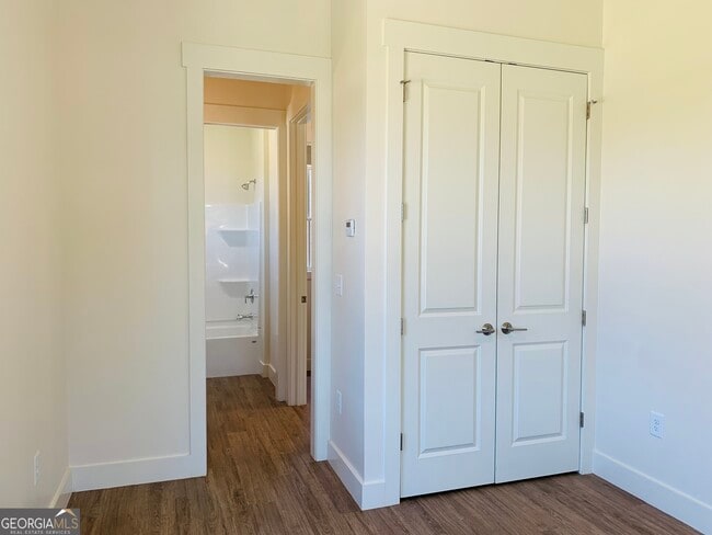 Building Photo - 713 Jefferson St