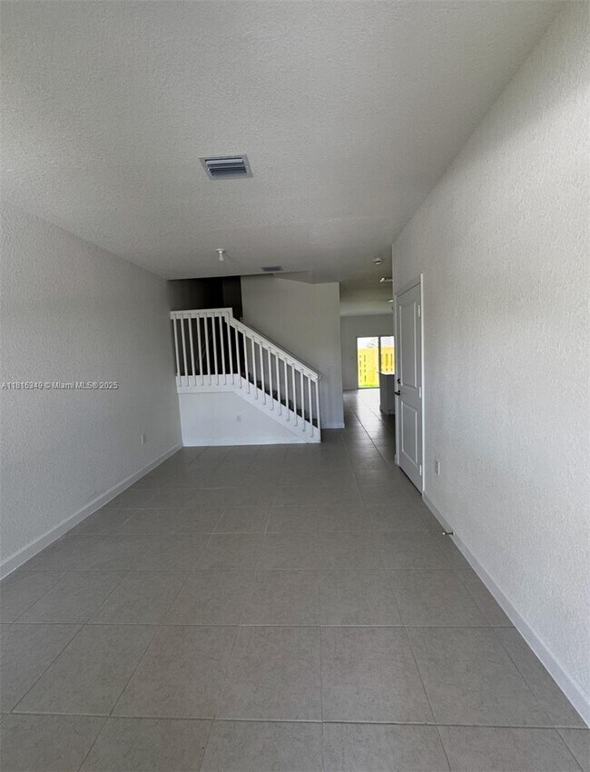 Building Photo - 120 SW 184th Way