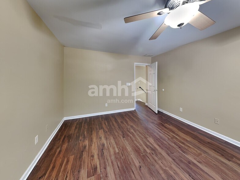Building Photo - 1649 Stillwater Park Ct
