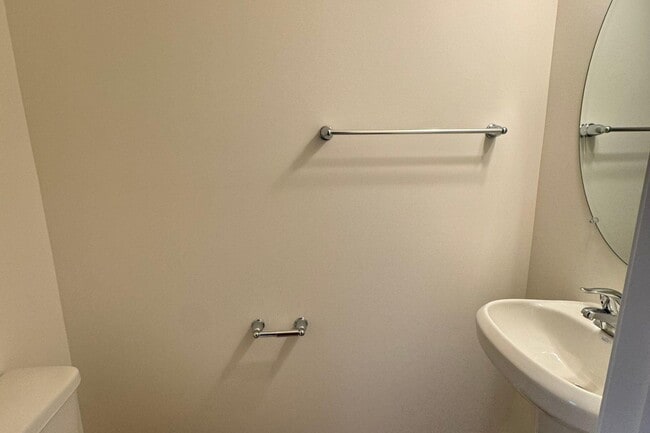 Building Photo - 2537 Westwind Blvd