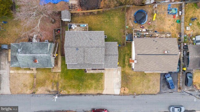 Building Photo - 7665 Cedar Dr