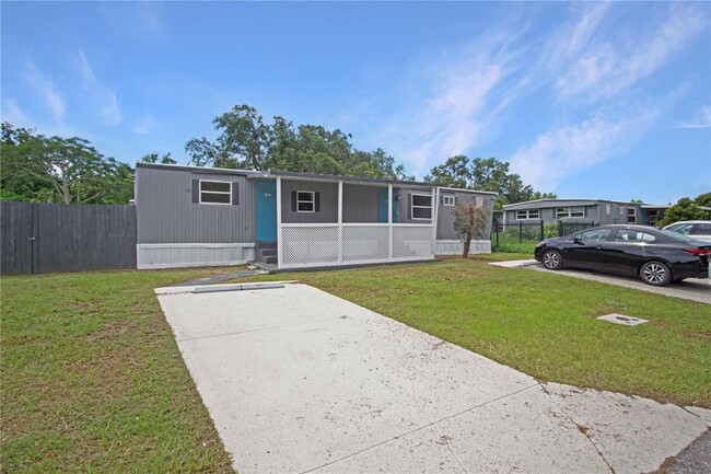 Building Photo - 26 Forest Dr