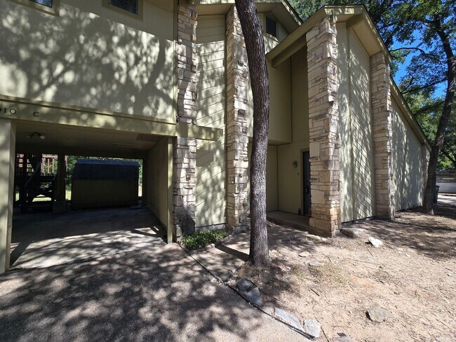 Building Photo - 1713 Cinnamon Path