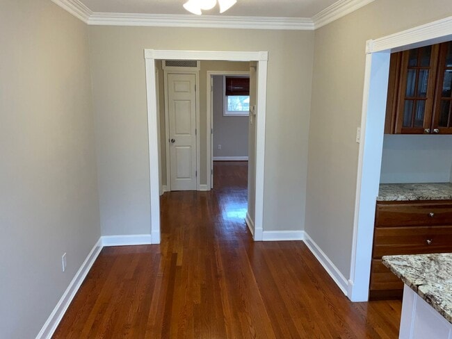Building Photo - Fully updated 4BR 2BA single family brick home in Connecticut Ave Estates