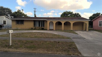 Building Photo - 1910 NW 195th St