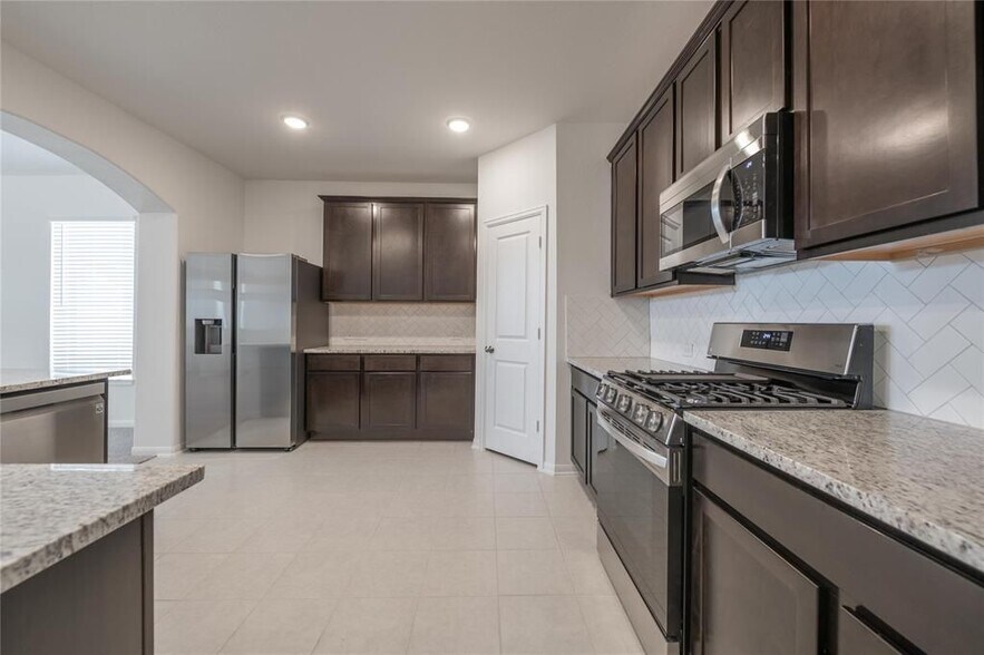 Building Photo - 313 Sonbria Pass