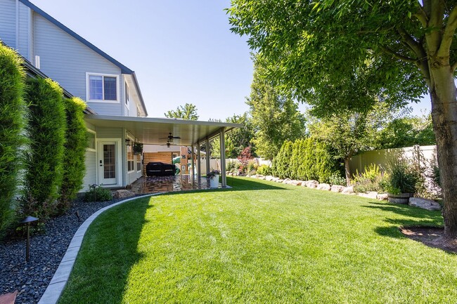 Building Photo - Stunningly Upgraded 4-Bedroom Home in Prime Eagle Location