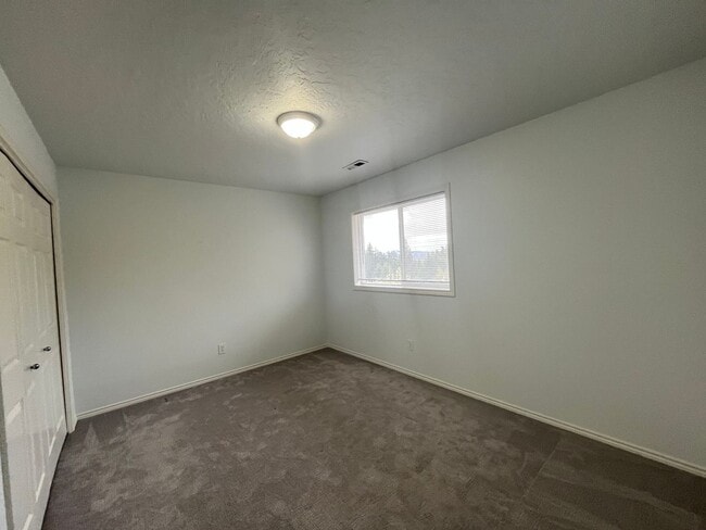 Building Photo - Incredible Sexton Mountain/Murray Hills 4 bed, 3 bath Home! + HUGE BONUS ROOM! Fenced Yard, updat...