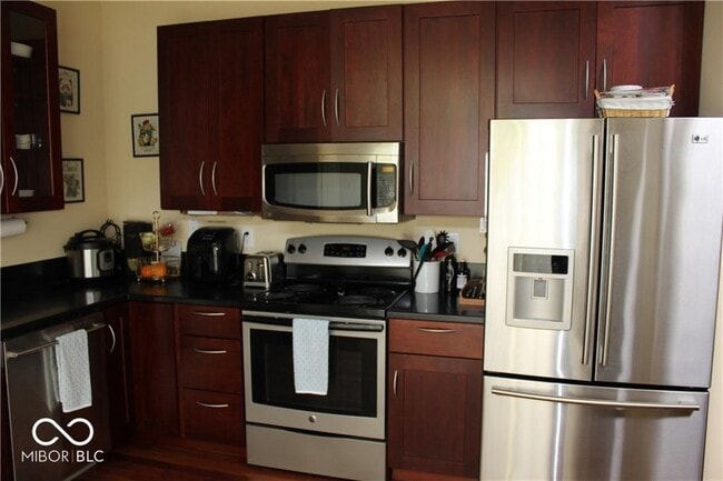 Building Photo - 5664 Polk Dr