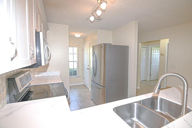 Building Photo - 2238 Mystic Ring Loop