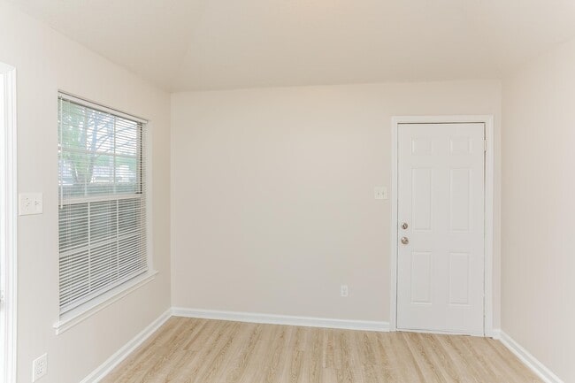 Building Photo - 5963 Cuspidon Cove