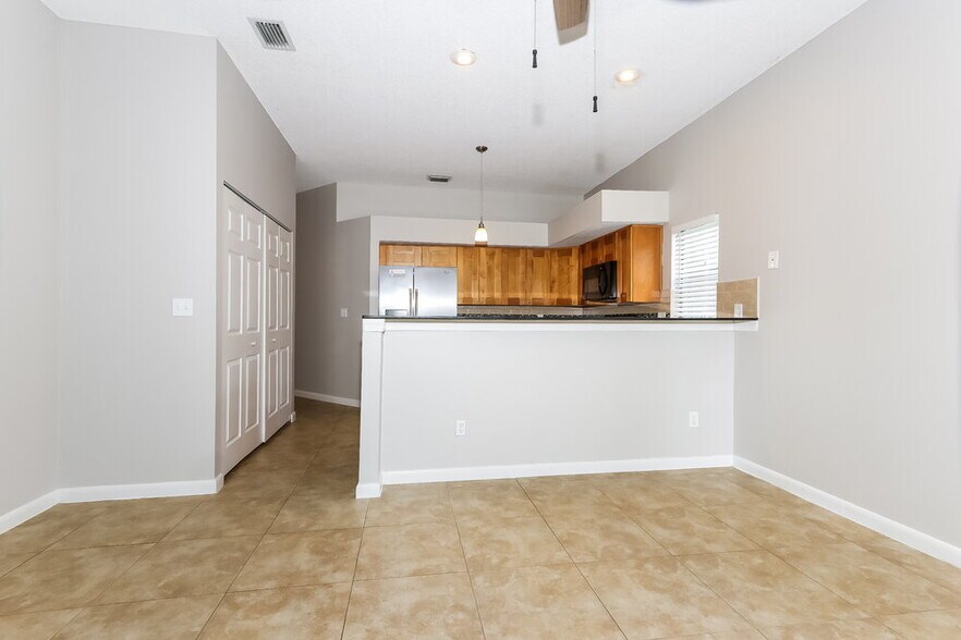 Building Photo - 108 Sherwood Dr