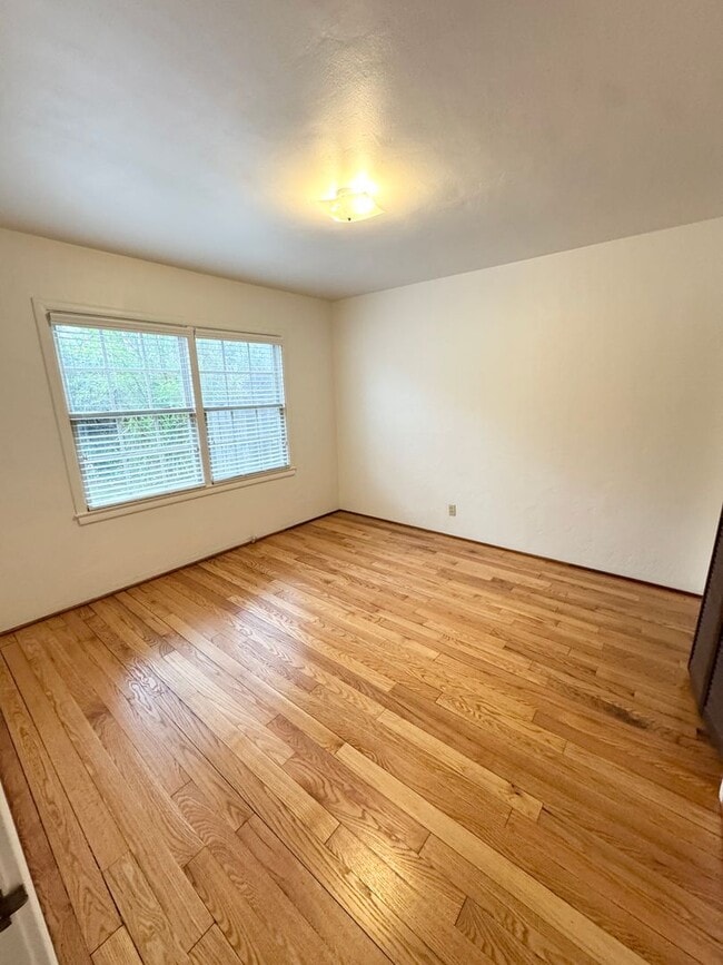 Building Photo - 1505 54th St