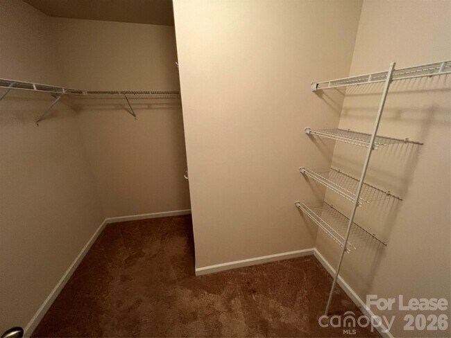 Building Photo - 10374 Rutledge Ridge Dr NW