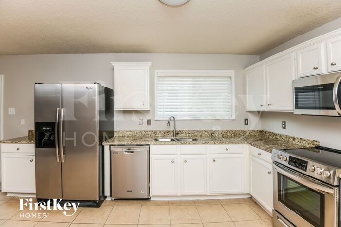 Building Photo - 4825 Leaf Hollow Dr