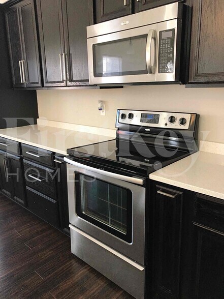 Building Photo - 261 Bookout Loop