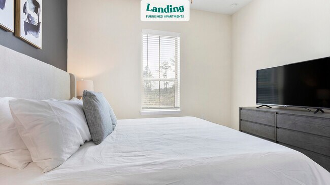 Building Photo - 13050 Gran Bay Pkwy