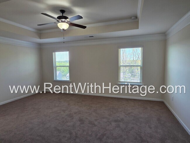 Building Photo - ABSOLUTELY BEAUTIFUL 5 BEDROOM/ 4.5 BATH HOME YOU DONT WANT TO MISS.
