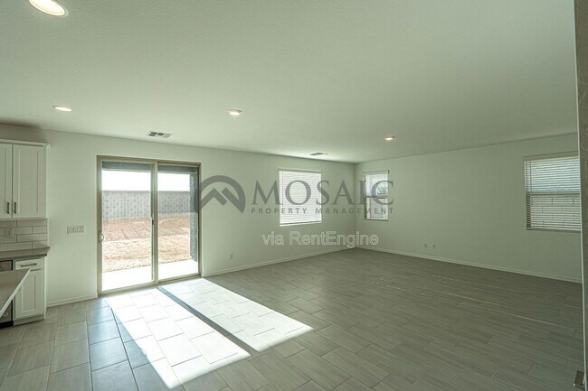 Building Photo - 6264 S Emery