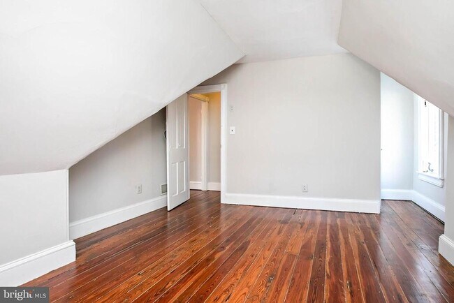 Building Photo - 208 S Atlantic Ave