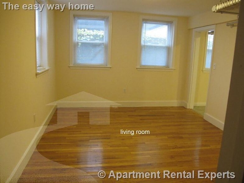 Primary Photo - 14 Centre St