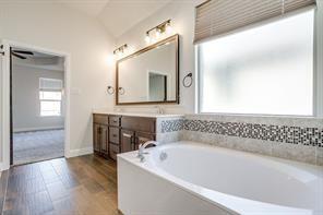 Building Photo - 225 Palmerston Dr