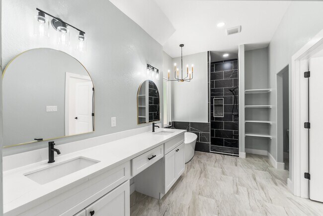 Building Photo - 244 Fawn Dr