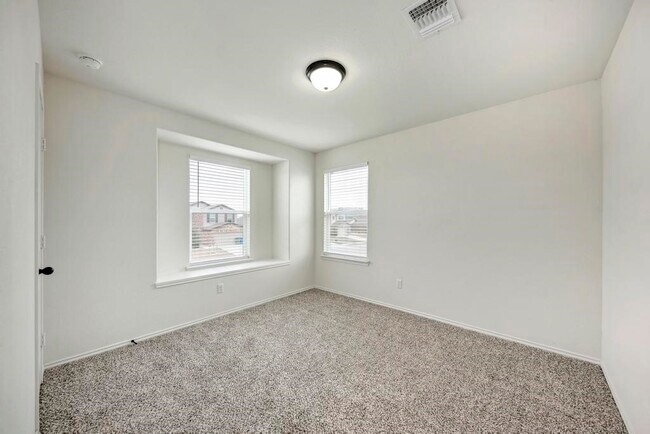 Building Photo - 801 Estes Park