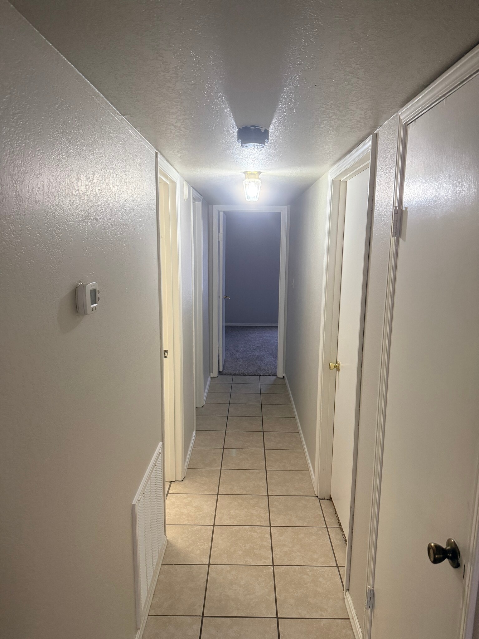 Building Photo - 828 Hardy Springs Cir