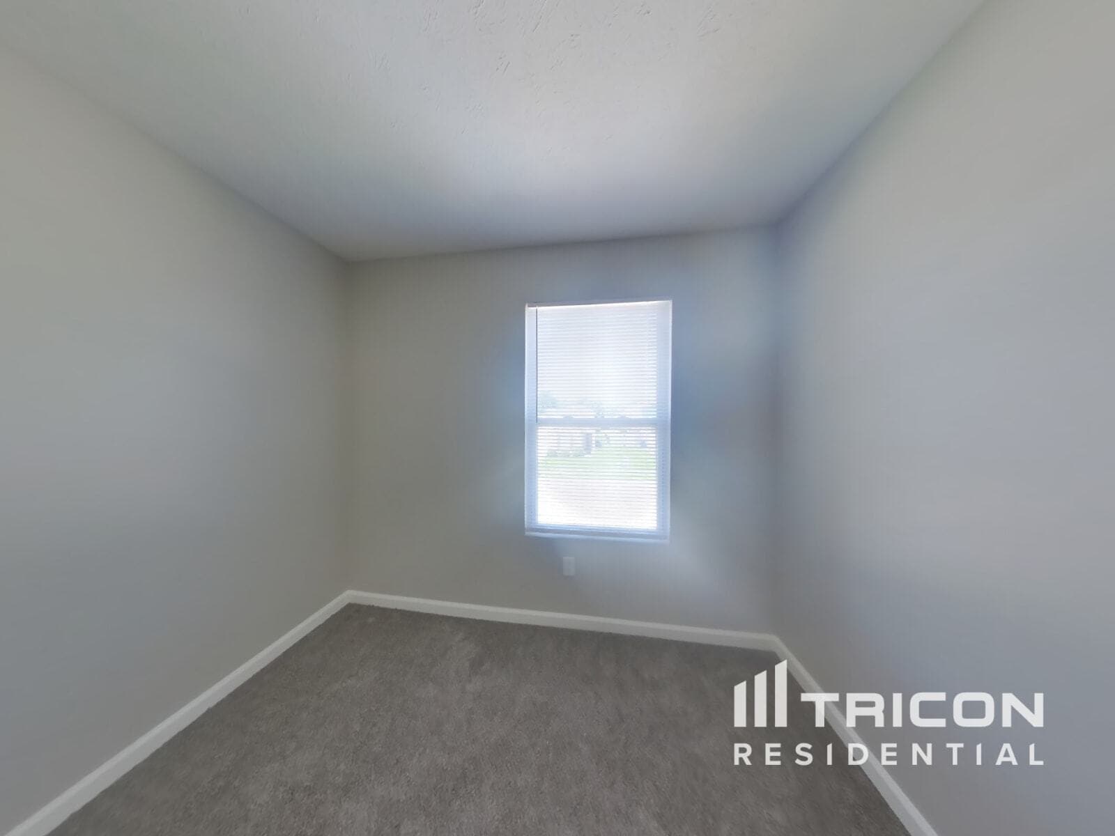 Building Photo - 3215 Brandenburg Dr