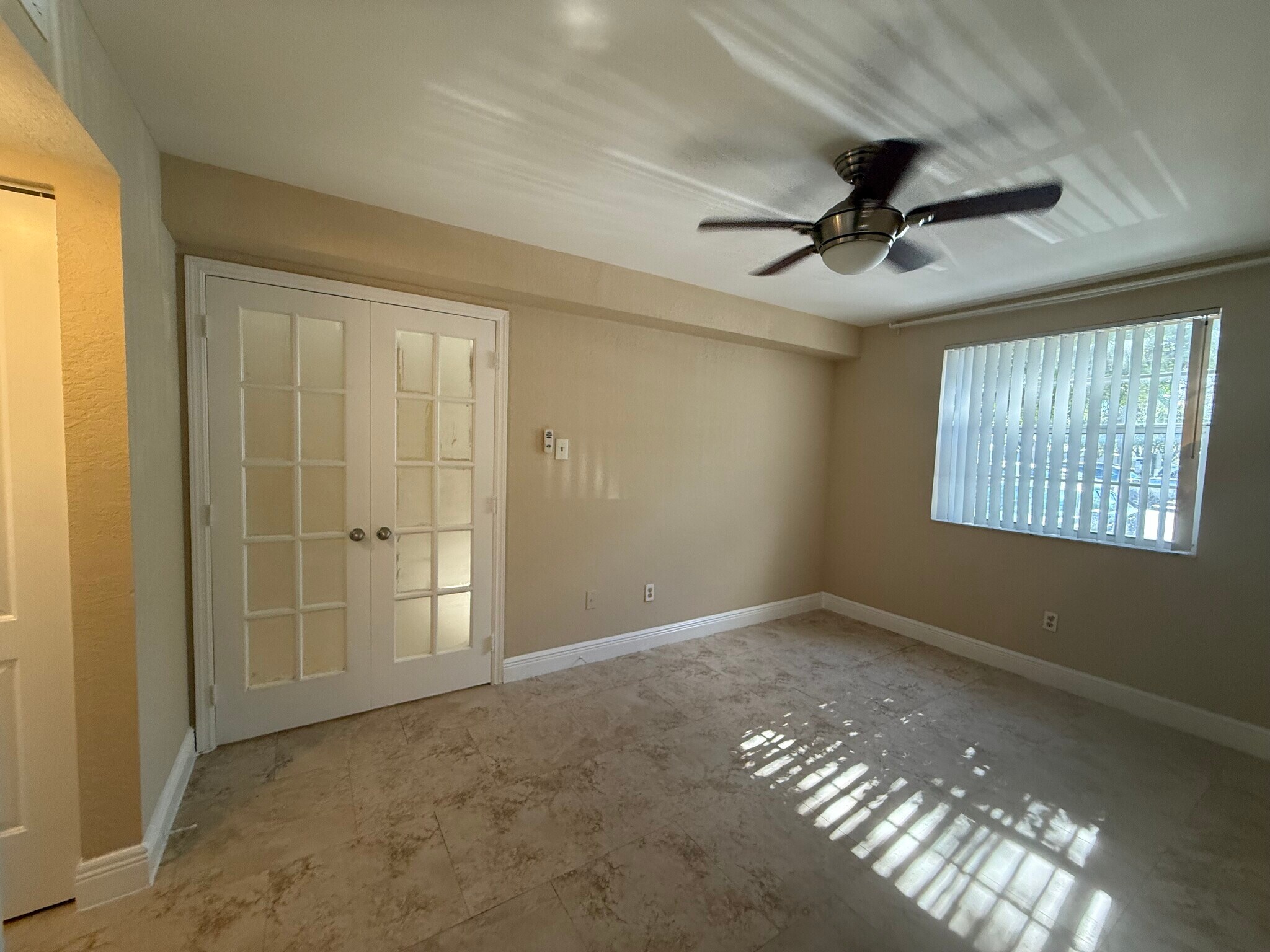 Building Photo - 2871 N Oakland Forest Dr