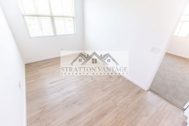 Building Photo - 1051 W. Diamondback Dr.