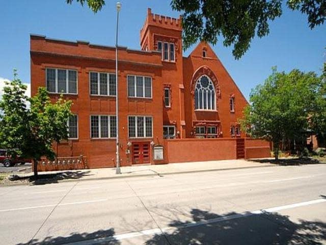 Building Photo - 225 Lincoln St