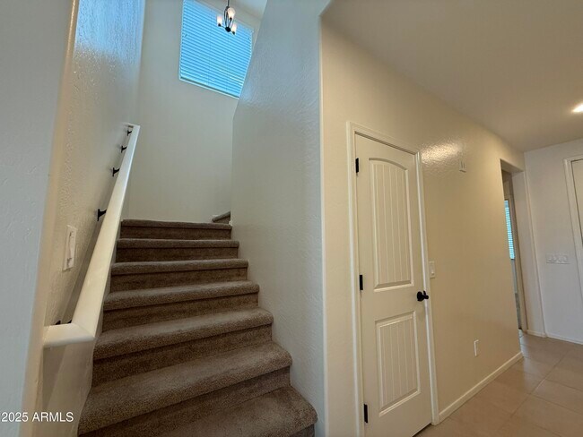 Building Photo - 12038 W Briles Rd