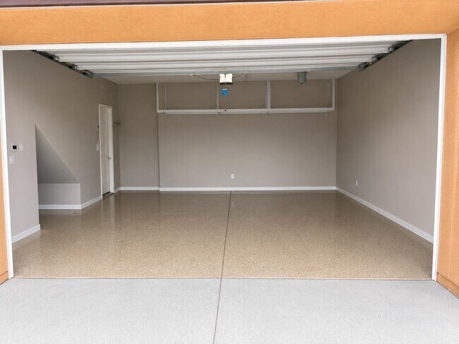 Building Photo - 2308 Navigation Cir