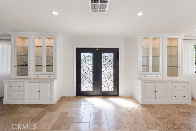 Building Photo - 72408 Desert Dr
