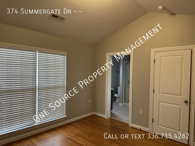 Building Photo - 374 Summergate Dr