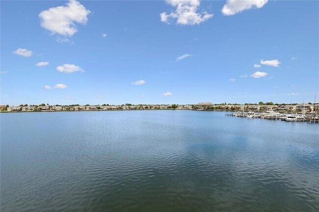 Building Photo - 1490 Harbor Dr