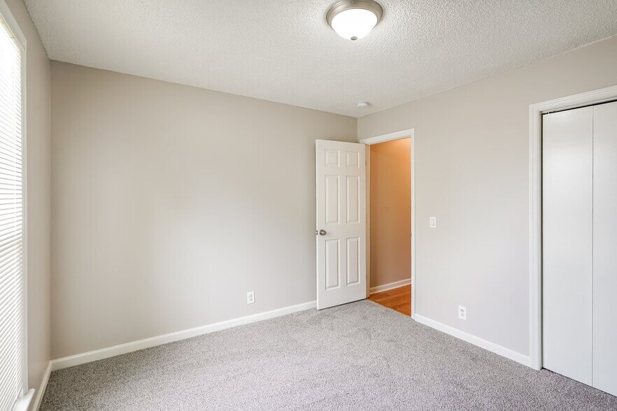 Building Photo - 2917 Starboard Dr