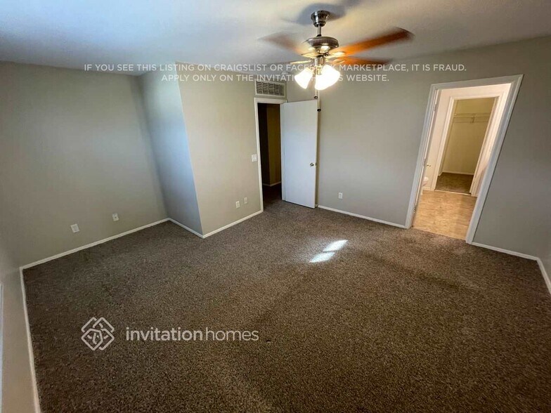 Building Photo - 12701 W Ventura St