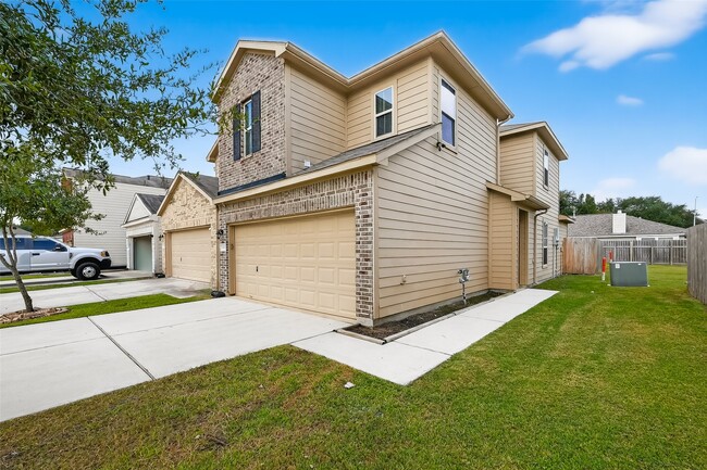 Building Photo - 6019 Wesley Manor Ct